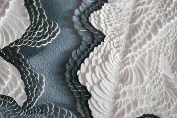 Portfolio vanessa campos bas reliefs papier incisé ondulation bleu art contemporain